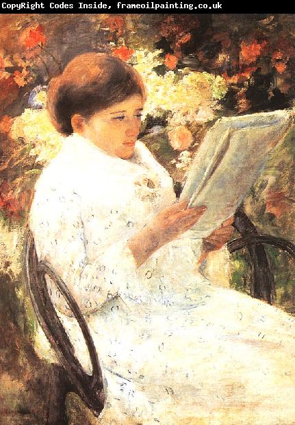 Mary Cassatt Woman Reading in a Garden